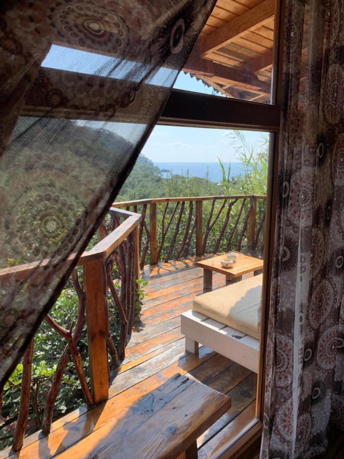 Bamboo Bungalow With Sea View In Kabak Bay, Oeluedeniz Fethiye Exterior foto